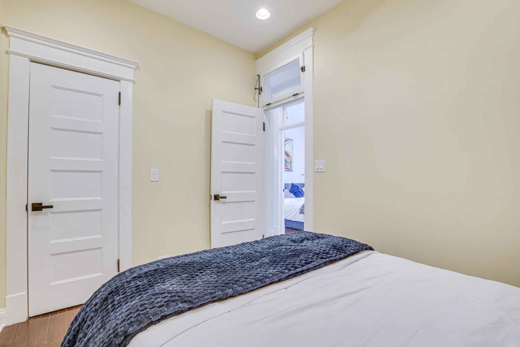 Spacious Condo With Deck About 3 Mi To Downtown Chicago! Exteriér fotografie