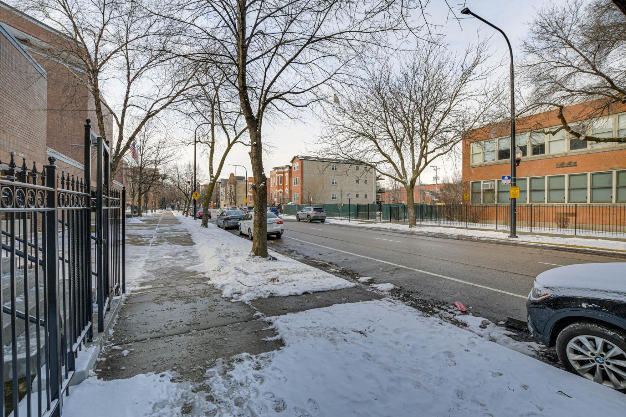 Spacious Condo With Deck About 3 Mi To Downtown Chicago! Exteriér fotografie